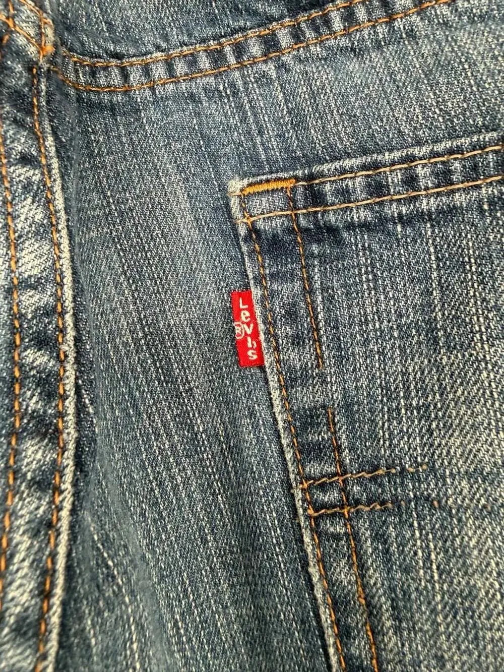Levis levi 559